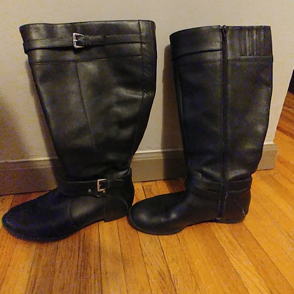 Leather boots